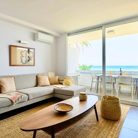 Charming 2 Bedroom Retreat With Beachfront Views San Bartolomé Buitenkant foto